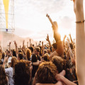 Slim met geld omgaan tijdens festivalseizoen als jongere