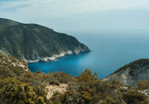 Hoe houd je eilandhoppen in Griekenland betaalbaar?